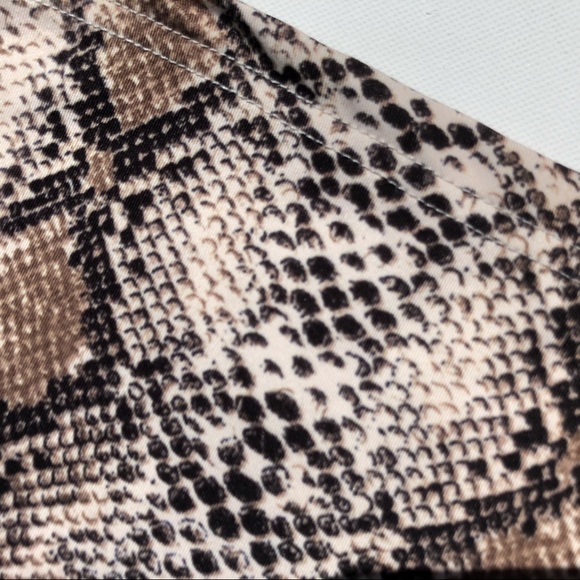 snake print skirt - Picture 4 of 4